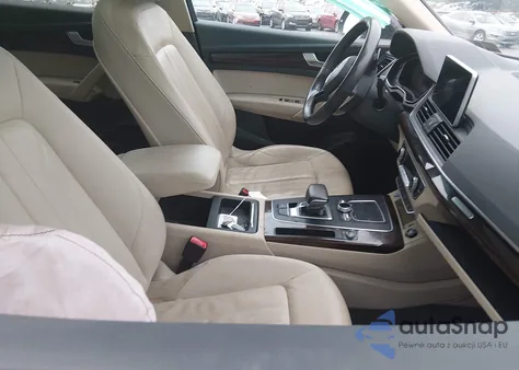 2018 Audi Q5 2.0T Premium/2.0T Tech Premium z USA, uszkodzony, nr VIN WA1BNAFY7J2161930